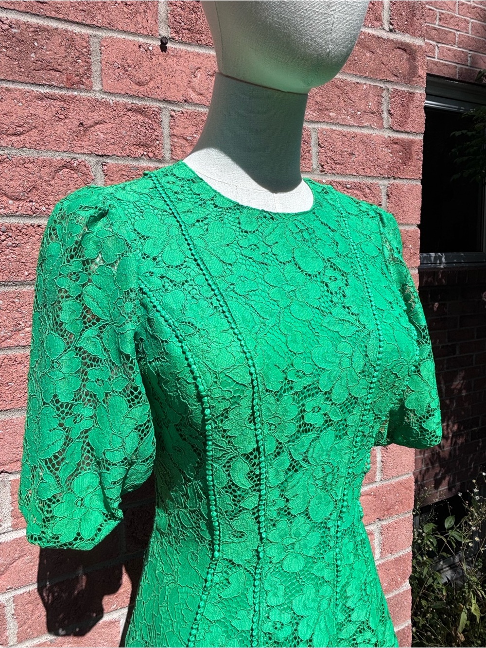 💚Ever New Bright Emerald Lace Dress (US Size 4)💚